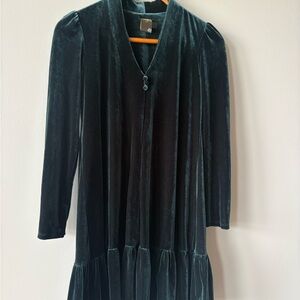 Taylor Dark Green Stretch Velvet Ruffle Hem Dress Size Small